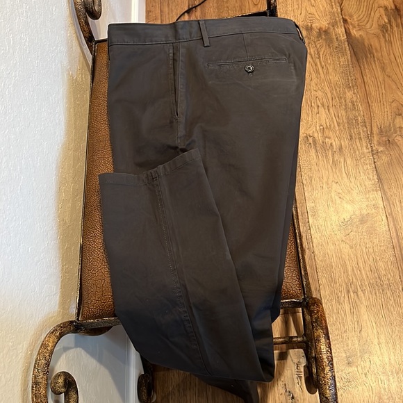 Banana Republic Chinos quality cotton stretch manufactured for comfortable fit! - Picture 5 of 8